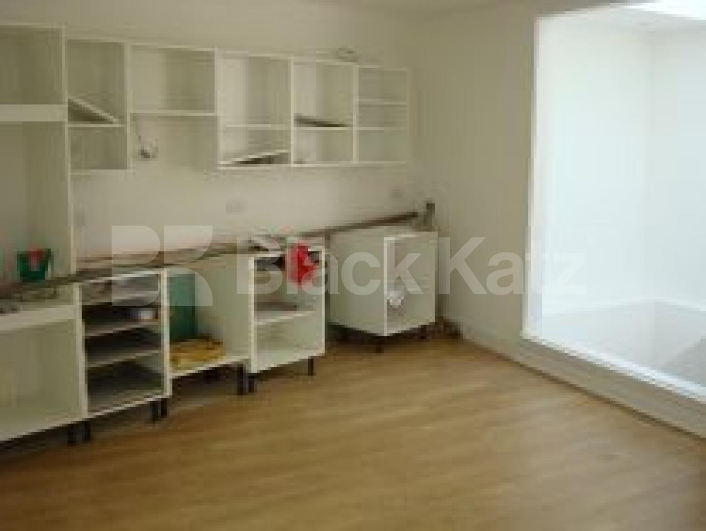 			New Instruciton, 2 Bedroom, 1 bath, 1 reception Flat			 Hilldrop Cresent, TUFNELL PARK